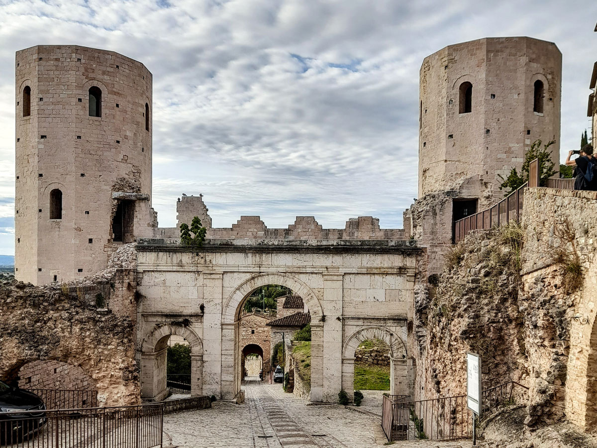 porta-venere-torri-spello