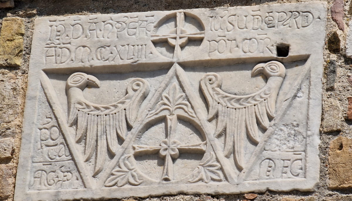 porta-federico-II-montefalco