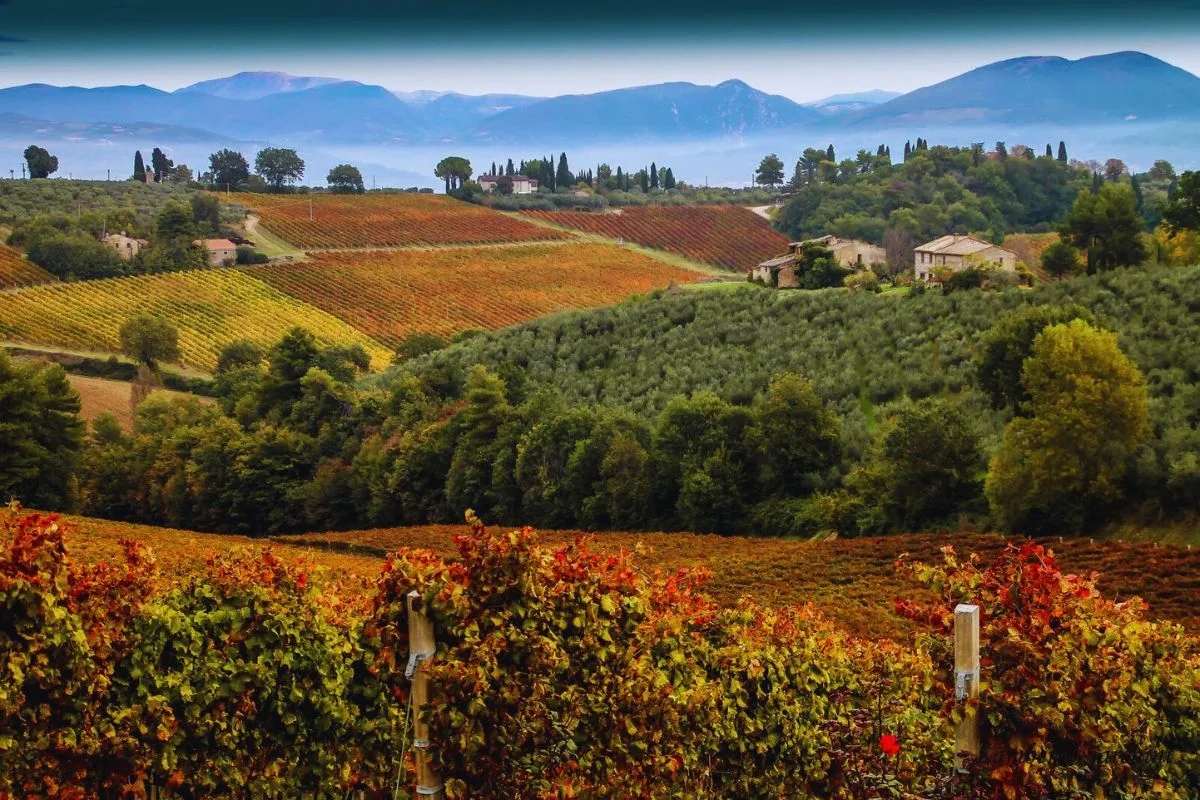 Paesaggio di Bevagna in autunno in Umbria